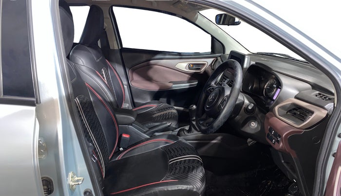 2023 Maruti FRONX DELTA PLUS 1.2MT, Petrol, Manual, 16,746 km, Right Side Front Door Cabin