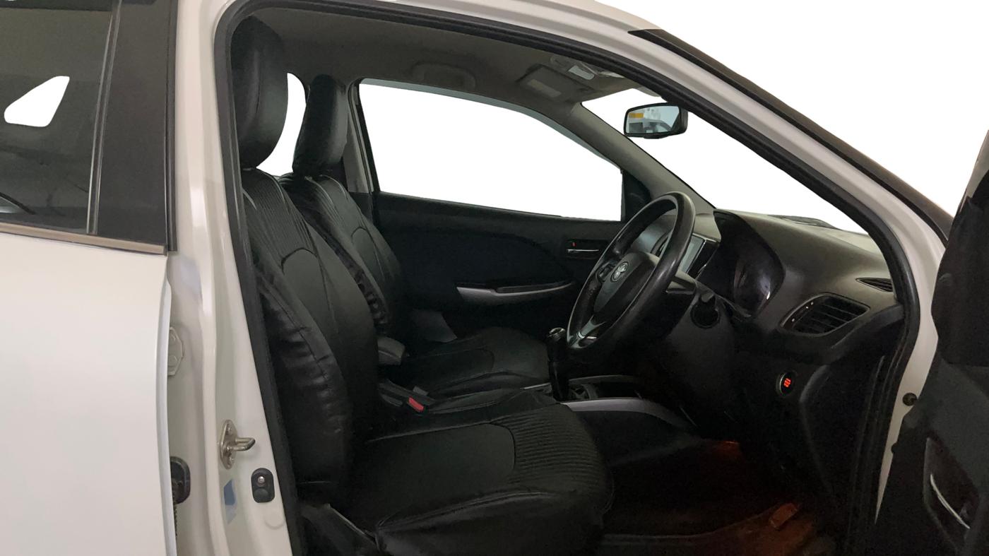 2020 Toyota Glanza G, Petrol, Manual, 51,138 km, Right Side Front Door Cabin