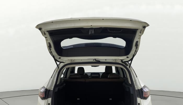 2021 Tata Harrier XZA PLUS 2.0L DUAL TONE, Diesel, Automatic, 1,20,815 km, Boot Door Open