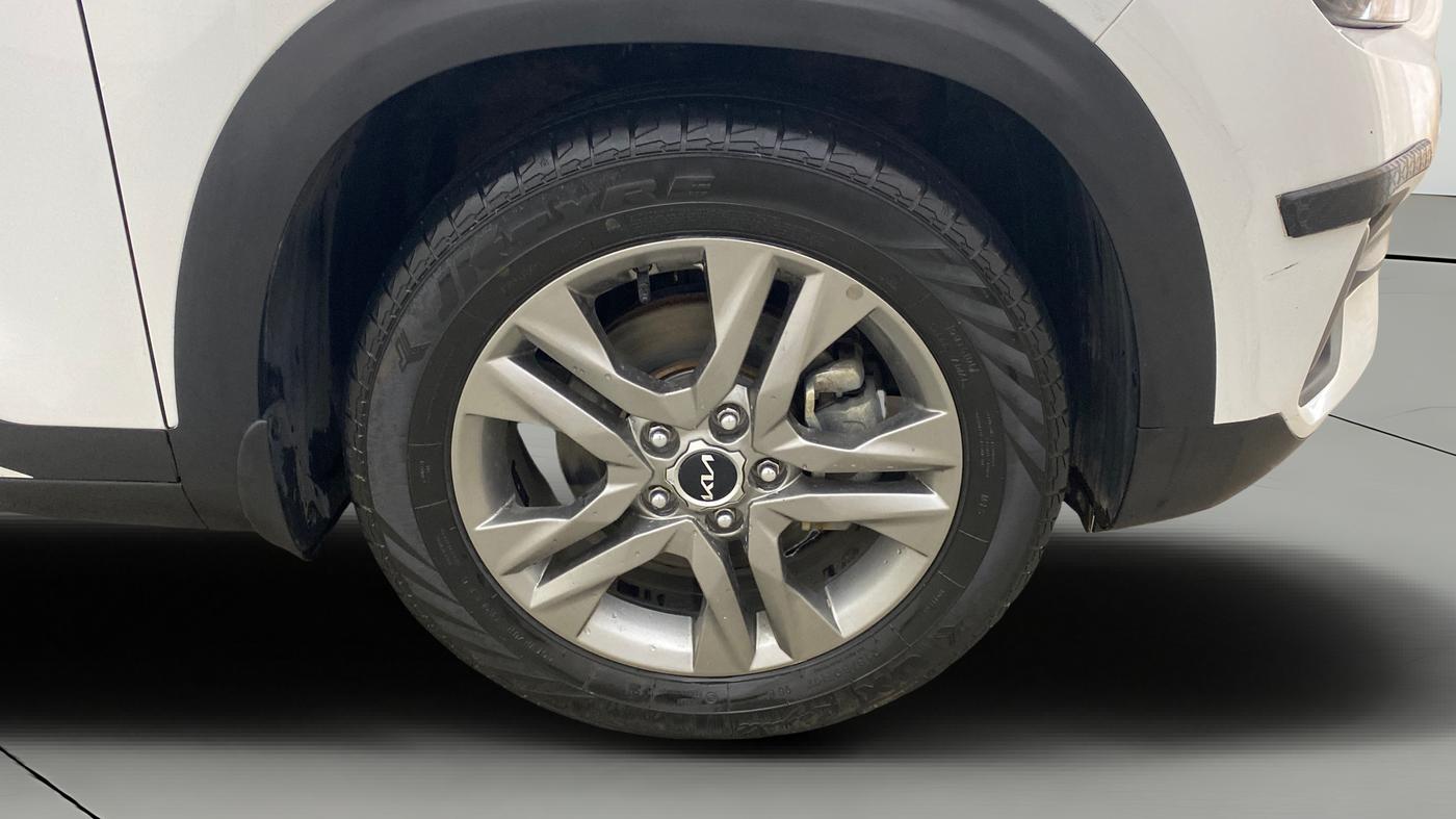 2022 KIA SELTOS HTX PLUS 1.5 DIESEL, Diesel, Manual, 1,36,574 km, Right Front Wheel