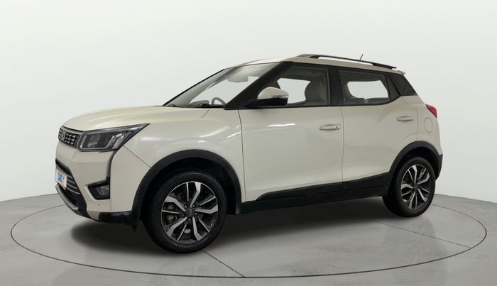 2019 Mahindra XUV300 W8 (O) 1.2 PETROL, Petrol, Manual, 75,045 km, Left Front Diagonal