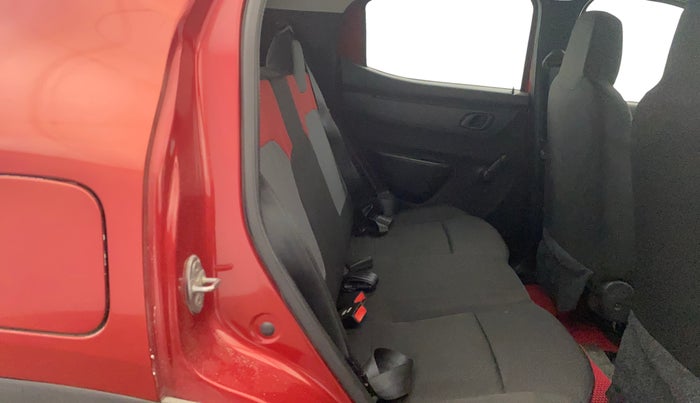 2018 Renault Kwid RXT 1.0 (O), Petrol, Manual, 14,196 km, Right Side Rear Door Cabin