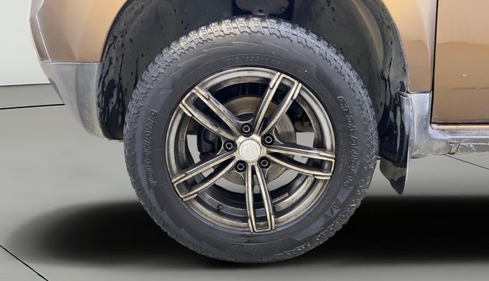 2013 Renault Duster RXL PETROL, Petrol, Manual, 1,12,488 km, Left Front Wheel