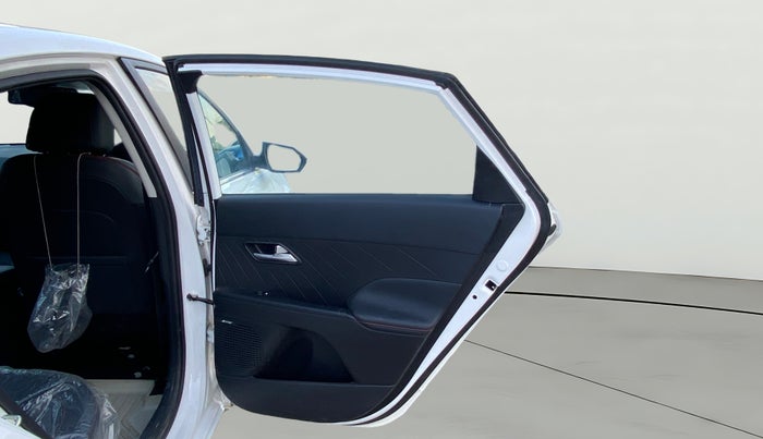 2024 Hyundai Verna SX (O) 1.5 TURBO PETROL DCT, Petrol, Automatic, 3,081 km, RHS Rear Door