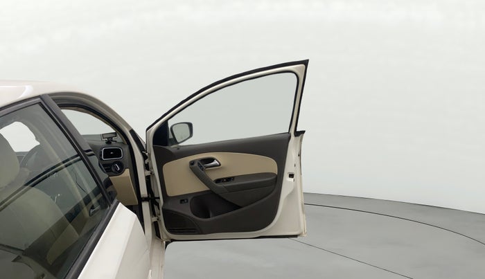 2012 Volkswagen Vento HIGHLINE PETROL AT, Petrol, Automatic, 1,12,420 km, RHS Front Door