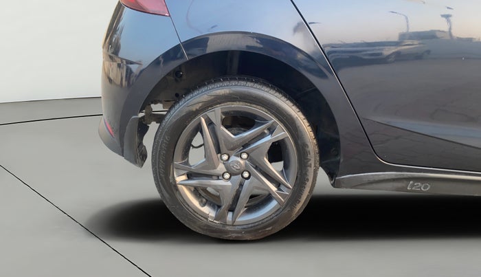 2023 Hyundai NEW I20 SPORTZ 1.2 MT, Petrol, Manual, 39,600 km, Right Rear Wheel