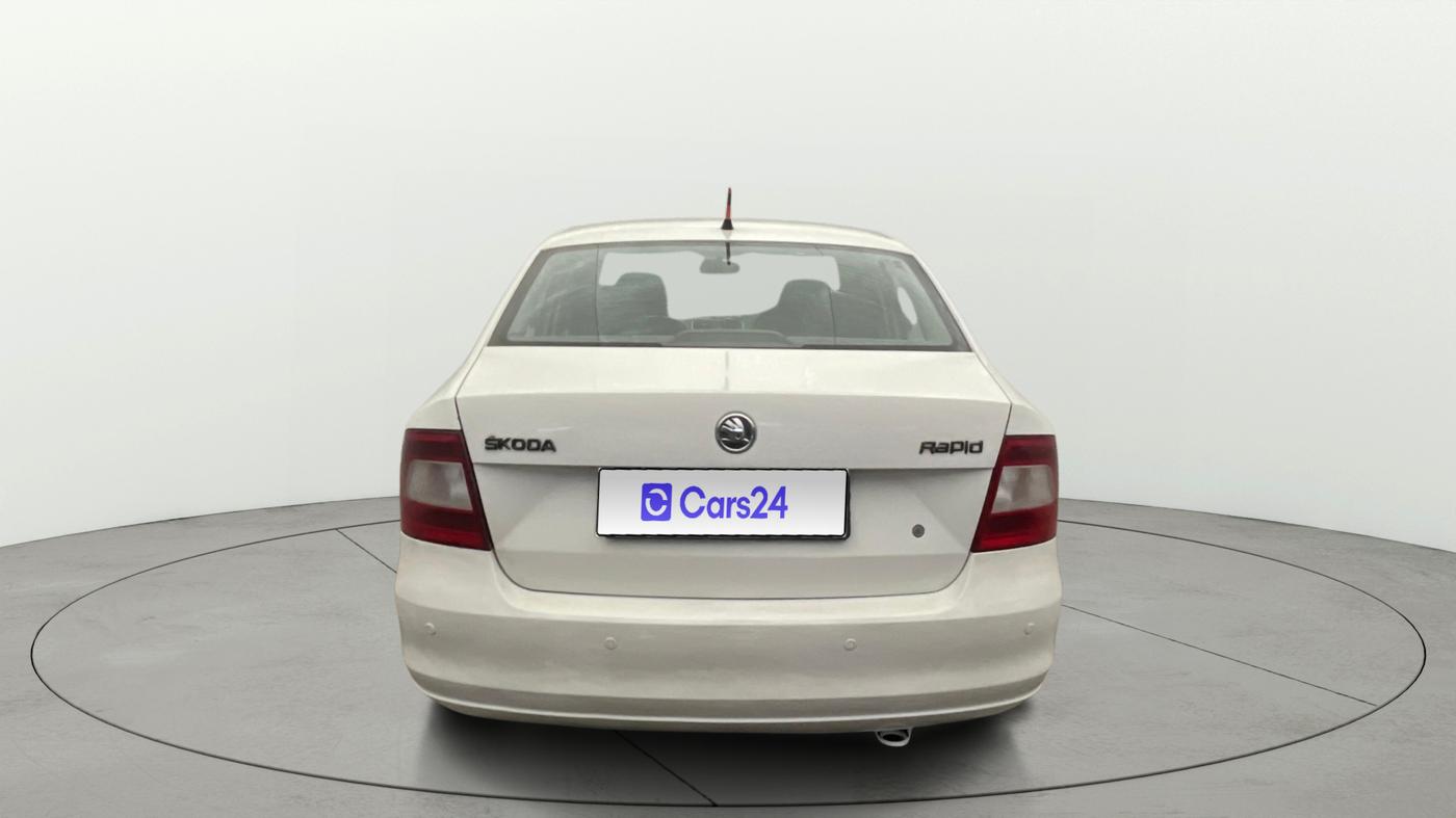 2015 Skoda Rapid 1.6 MPI ACTIVE, Petrol, Manual, 94,515 km, Back/Rear