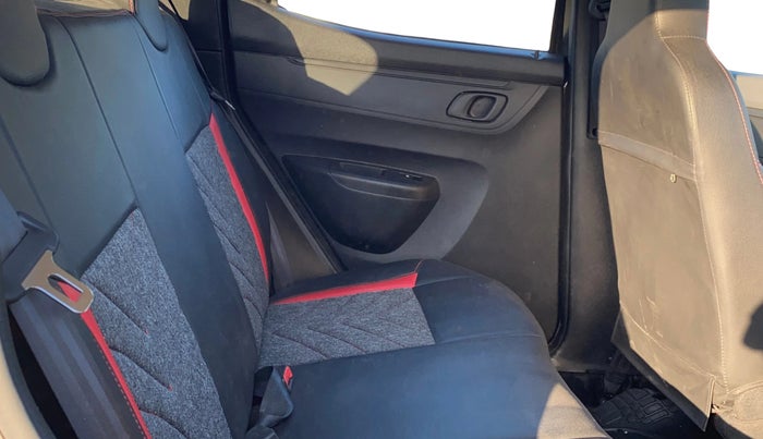 2020 Renault Kwid RXT 1.0 AMT (O), Petrol, Automatic, 38,385 km, Right Side Rear Door Cabin