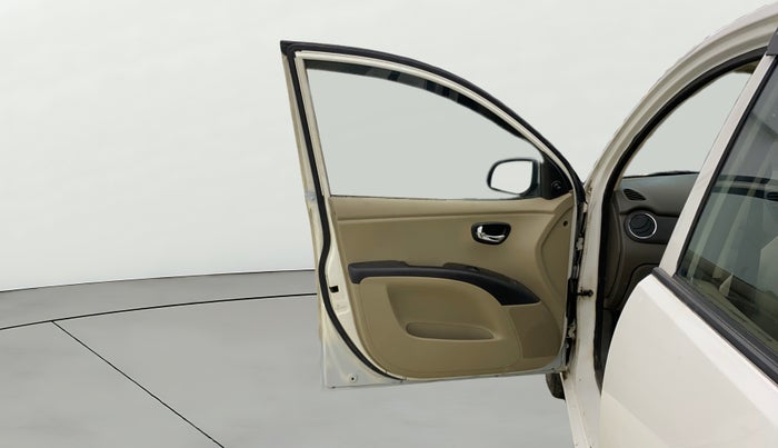 2014 Hyundai i10 SPORTZ 1.1, Petrol, Manual, 82,790 km, LHS Front Door