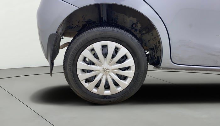 2015 Toyota Etios Liva G, Petrol, Manual, 43,686 km, Right Rear Wheel