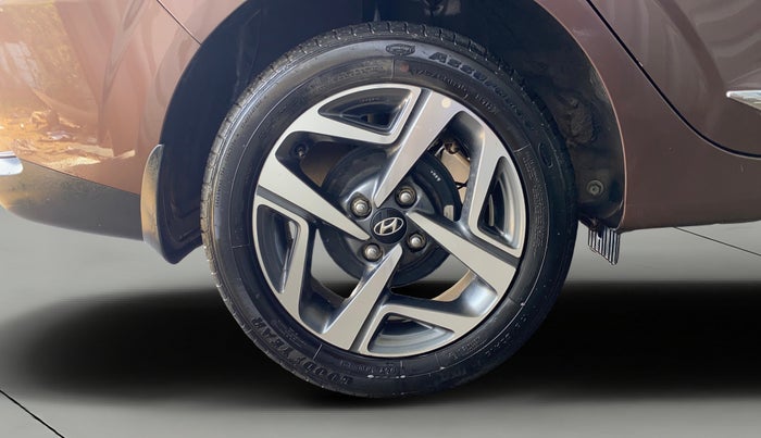 2020 Hyundai AURA SX PLUS 1.2 AMT, Petrol, Automatic, 19,219 km, Right Rear Wheel