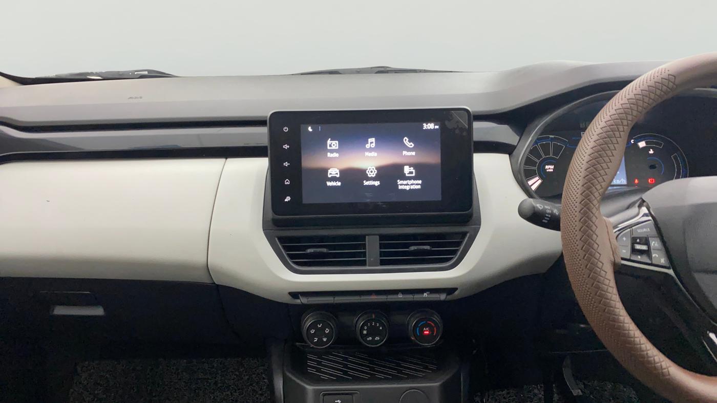 2025 Renault Kiger Emotion Turbo MT, Petrol, Manual, 14,938 km, Air Conditioner