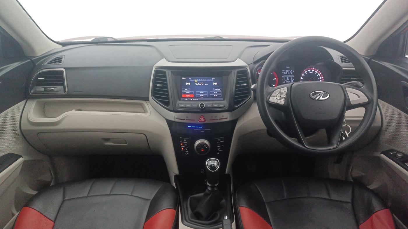 2019 Mahindra XUV300 W6 1.5 DIESEL, Diesel, Manual, 72,584 km, Dashboard