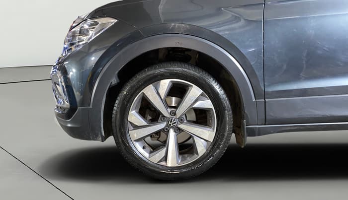 2023 Volkswagen TAIGUN TOPLINE 1.0 TSI MT, Petrol, Manual, 39,803 km, Left Front Wheel