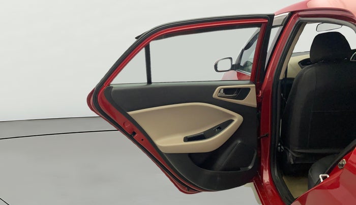 2015 Hyundai Elite i20 ASTA 1.4 CRDI (O), Diesel, Manual, 1,02,603 km, LHS Rear Door