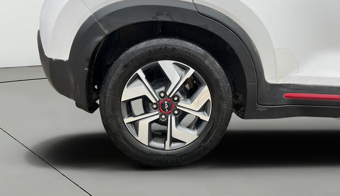 2021 KIA SONET GTX PLUS 1.5 AT, Diesel, Automatic, 99,514 km, Right Rear Wheel