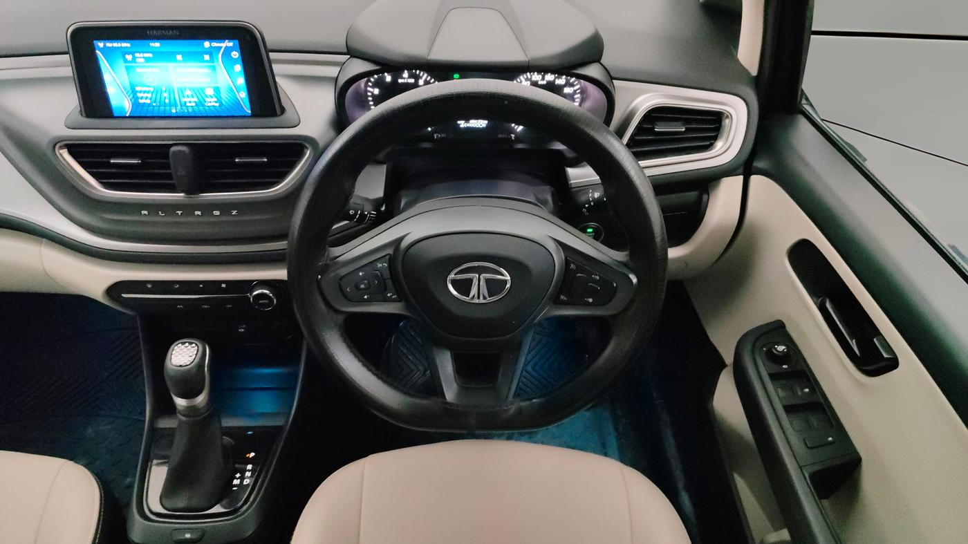 2022 Tata ALTROZ XTA, Petrol, Automatic, 36,238 km, Steering Wheel Close Up