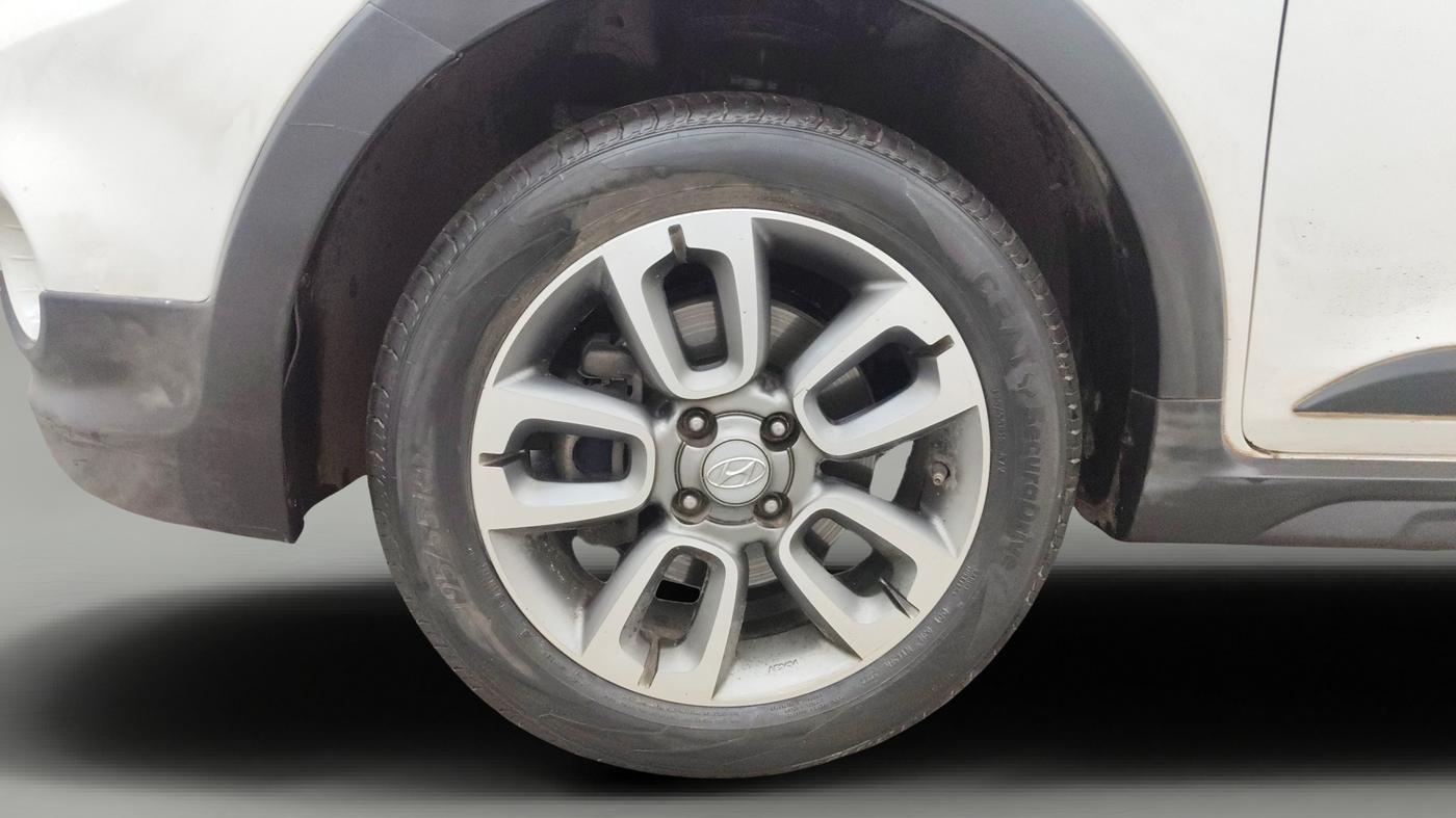 2017 Hyundai i20 Active 1.2 SX, Petrol, Manual, 60,992 km, Left Front Wheel