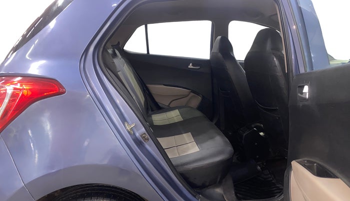 2016 Hyundai Grand i10 SPORTZ 1.2 KAPPA VTVT, Petrol, Manual, 87,439 km, Right Side Rear Door Cabin