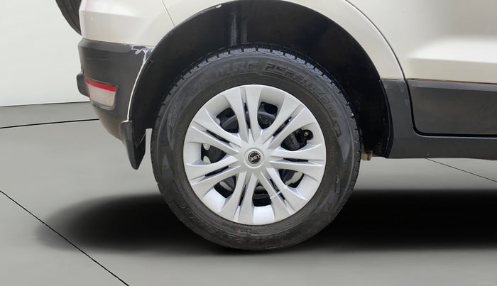 2021 Ford Ecosport AMBIENTE 1.5L DIESEL, Diesel, Manual, 1,27,845 km, Right Rear Wheel
