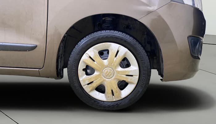 2016 Maruti Wagon R 1.0 VXI AMT, Petrol, Automatic, 74,465 km, Right Front Wheel