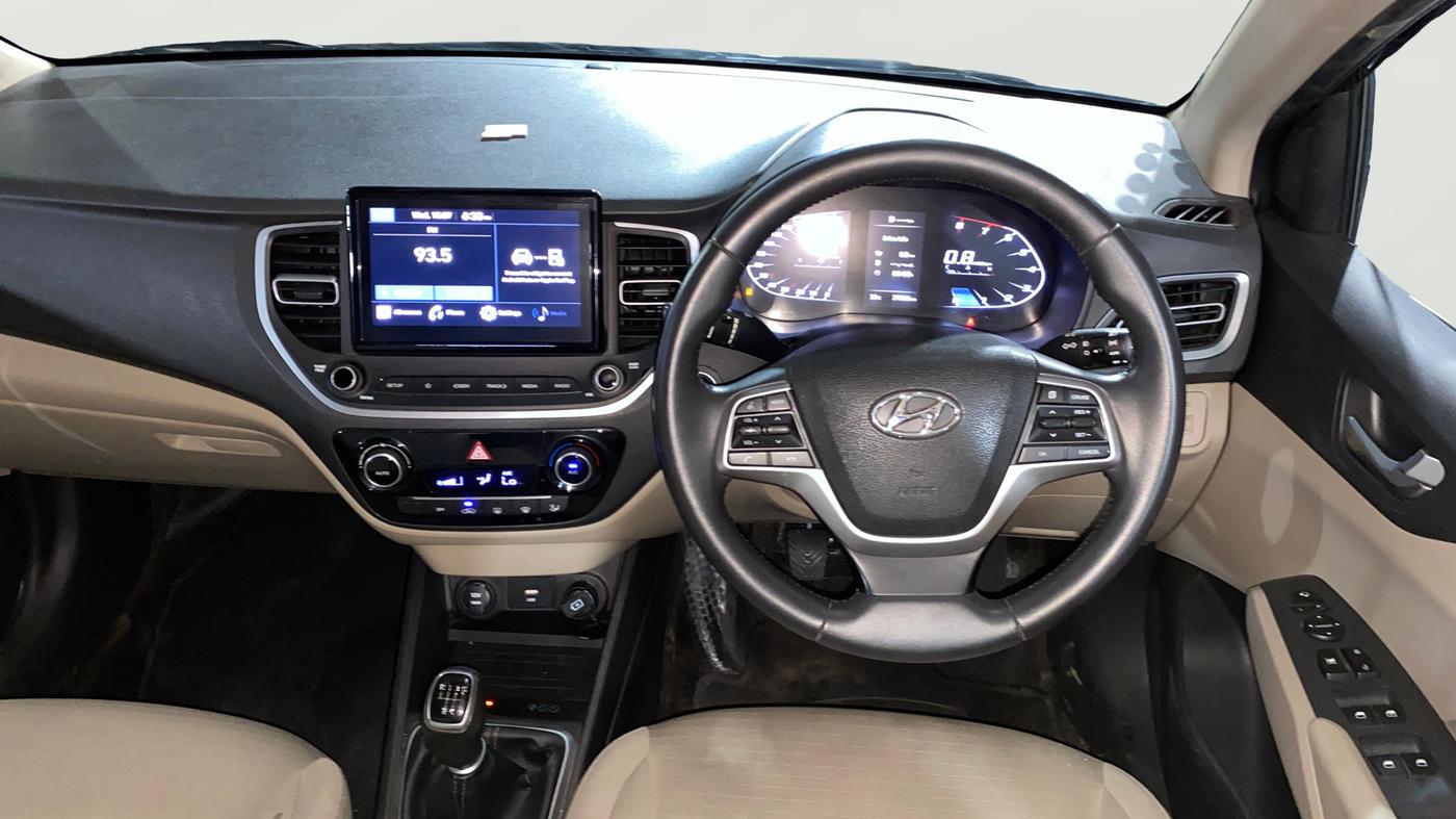 2022 Hyundai Verna SX 1.5 VTVT, Petrol, Manual, 29,322 km, Steering Wheel Close Up