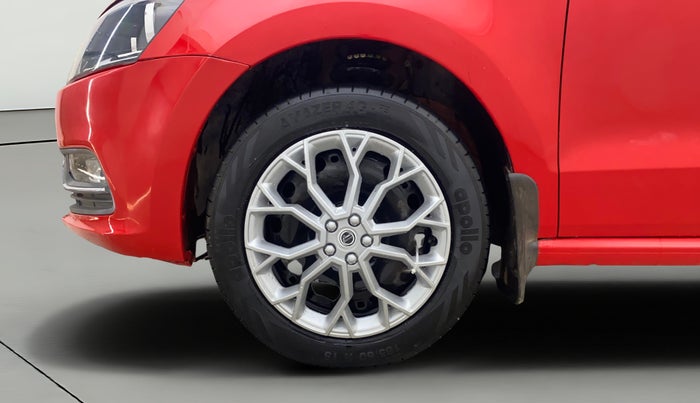 2016 Volkswagen Polo COMFORTLINE 1.2L, Petrol, Manual, 36,599 km, Left Front Wheel