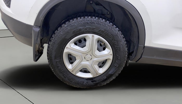 2023 Tata Harrier XE 2.0L KRYOTEC, Diesel, Manual, 1,04,313 km, Right Rear Wheel