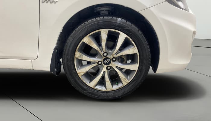 2014 Hyundai Verna FLUIDIC 1.4 VTVT CX, Petrol, Manual, 85,469 km, Right Front Wheel