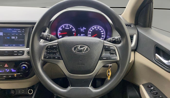 2018 Hyundai Verna 1.6 VTVT SX, Petrol, Manual, 95,503 km, Steering Wheel Close Up