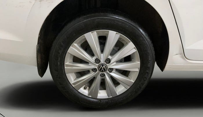 2024 Volkswagen VIRTUS HIGHLINE TSI 1.0 MT, Petrol, Manual, 55,152 km, Right Rear Wheel