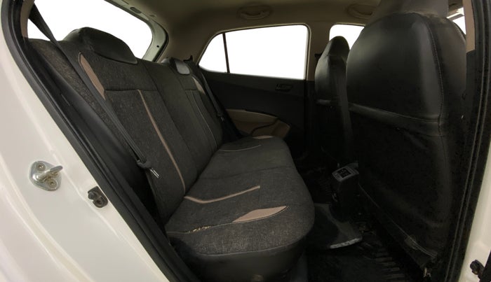 2017 Hyundai Grand i10 MAGNA 1.2 KAPPA VTVT, Petrol, Manual, 57,457 km, Right Side Rear Door Cabin