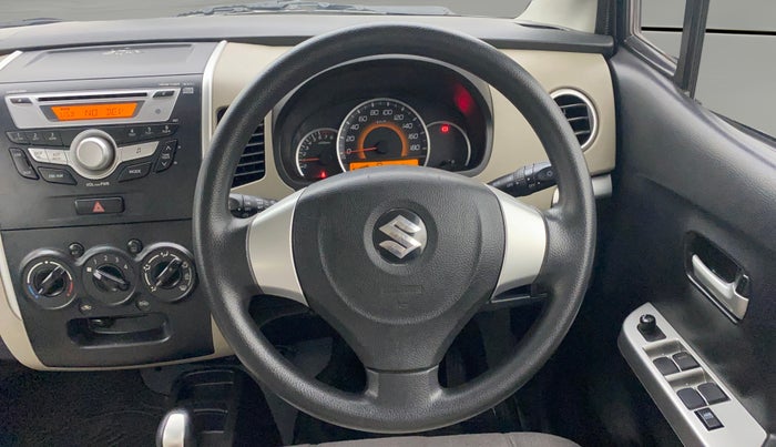 2016 Maruti Wagon R 1.0 VXI (O) AMT, Petrol, Automatic, 33,469 km, Steering Wheel Close Up