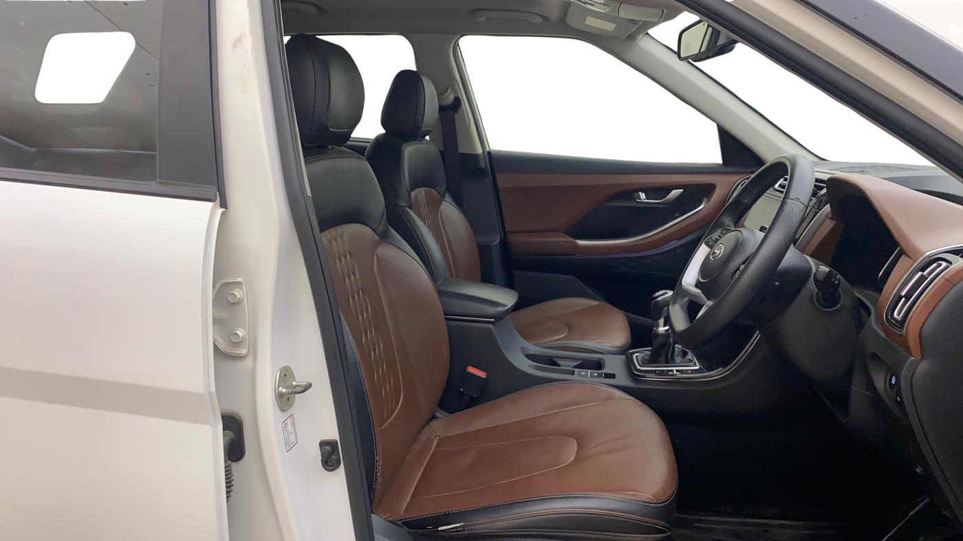 2021 Hyundai ALCAZAR 1.5 SIGNATURE MT 6STR, Diesel, Manual, 1,39,078 km, Right Side Front Door Cabin