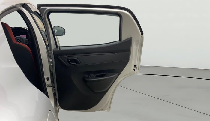 2021 Renault Kwid RXT 1.0 AMT (O), Petrol, Automatic, 59,500 km, RHS Rear Door