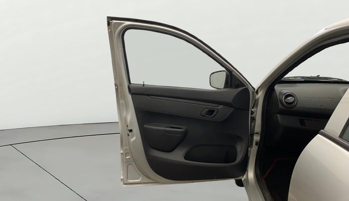 2024 Renault Kwid RXL(O) 1.0L AMT, Petrol, Automatic, 8,573 km, LHS Front Door