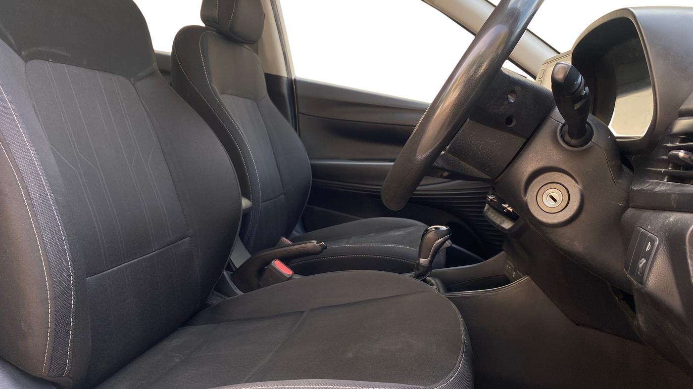 2022 Hyundai NEW I20 Sportz 1.2 IVT, Petrol, Automatic, 50,396 km, Right Side Front Door Cabin