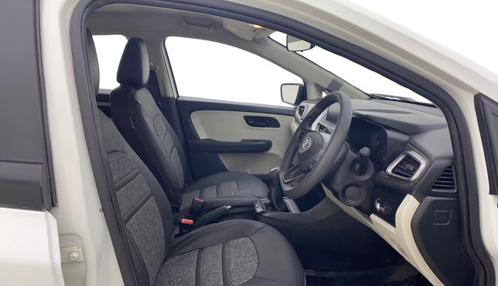 2021 Tata ALTROZ XT PETROL, CNG, Manual, 1,23,026 km, Right Side Front Door Cabin