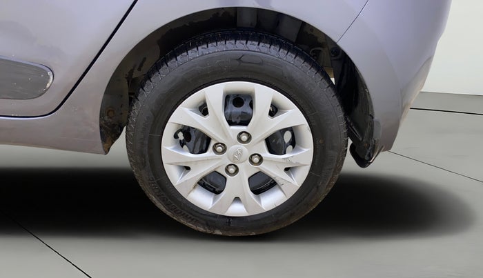 2015 Hyundai Grand i10 SPORTZ 1.2 KAPPA VTVT, Petrol, Manual, 60,052 km, Left Rear Wheel