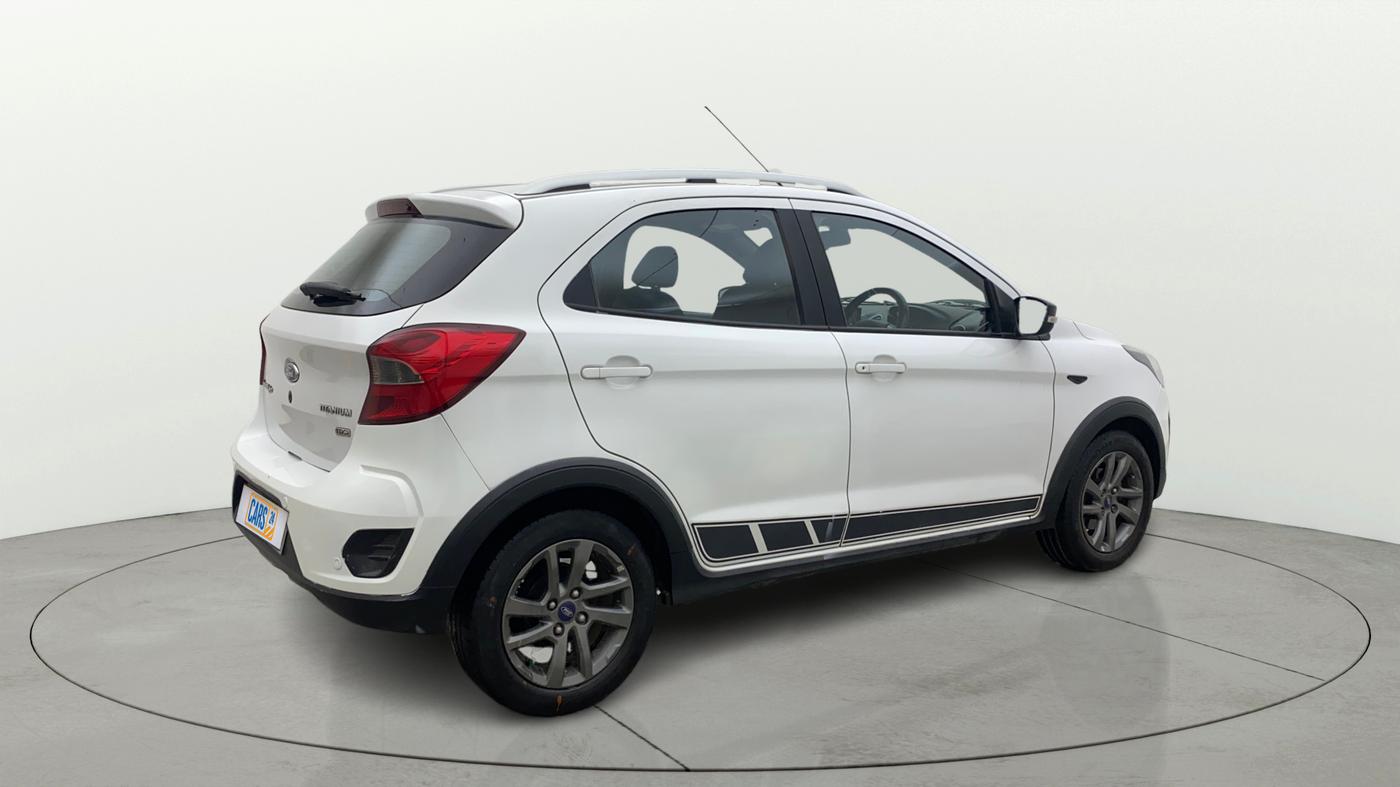 2018 Ford FREESTYLE TITANIUM 1.5 DIESEL, Diesel, Manual, 1,11,185 km, Right Back Diagonal