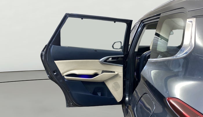 2023 KIA CARENS LUXURY PLUS 1.5 TURBO PETROL DCT 7 STR, Petrol, Automatic, 35,854 km, LHS Rear Door