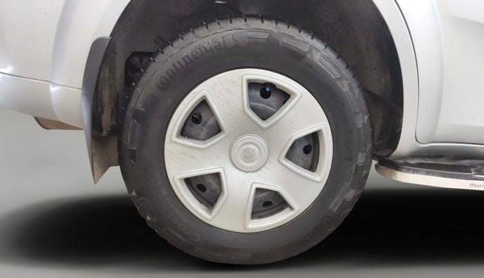 2016 Mahindra XUV500 W4, Diesel, Manual, 84,397 km, Right Rear Wheel