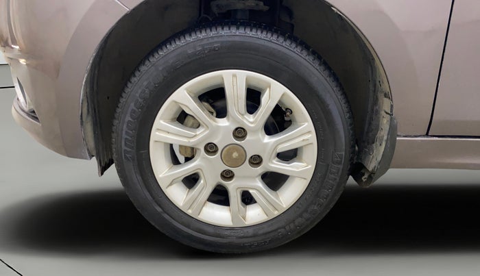 2018 Tata Tiago XZ PETROL, Petrol, Manual, 30,975 km, Left Front Wheel