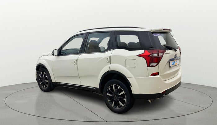 2018 Mahindra XUV500 W11, Diesel, Manual, 72,771 km, Left Back Diagonal