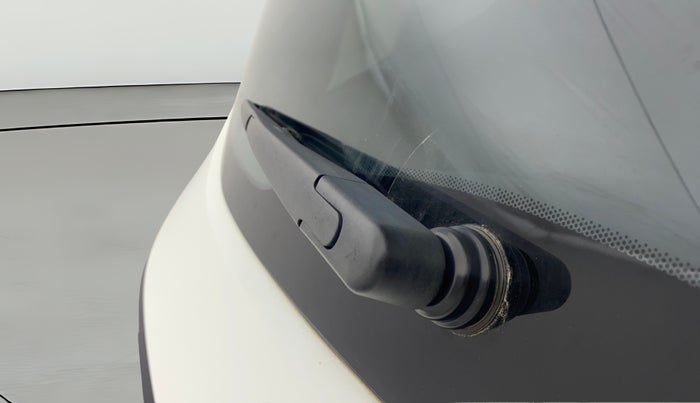 2019 Tata Harrier XM 2.0L KRYOTEC, Diesel, Manual, 47,377 km, Rear Wiper
