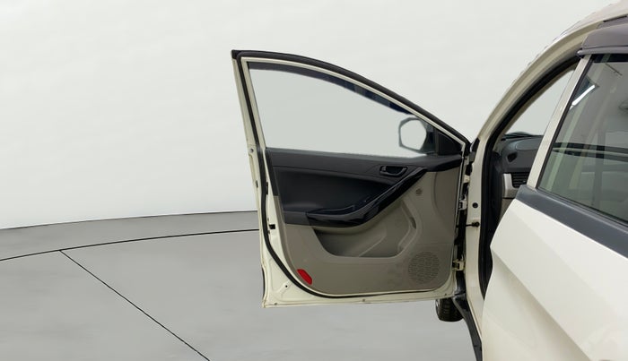 2018 Tata NEXON XM PETROL, Petrol, Manual, 33,553 km, LHS Front Door