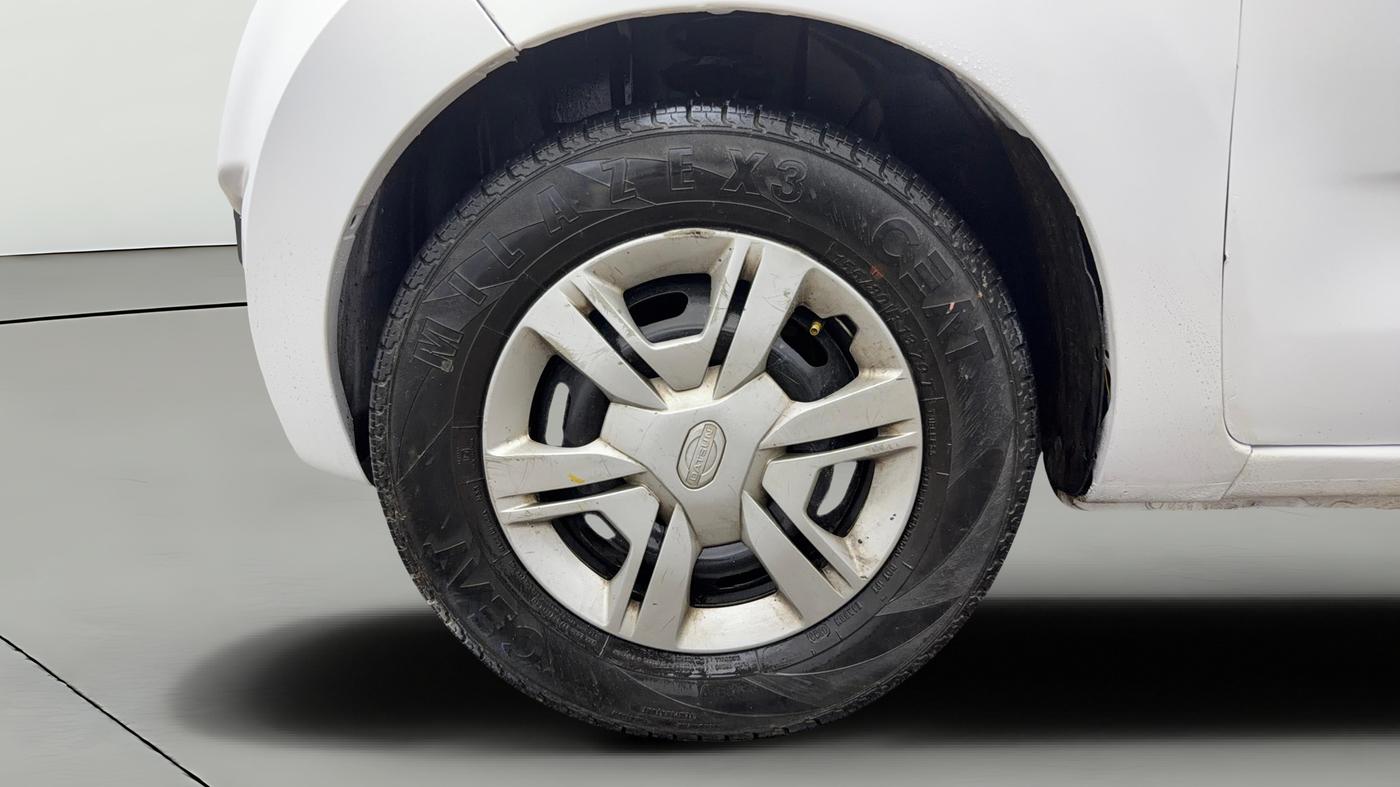 2017 Datsun Redi Go T(O) 1.0, CNG, Manual, 67,896 km, Left Front Wheel