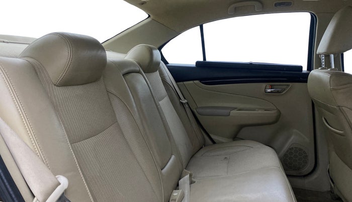 2015 Maruti Ciaz ZXI, Petrol, Manual, 94,892 km, Right Side Rear Door Cabin