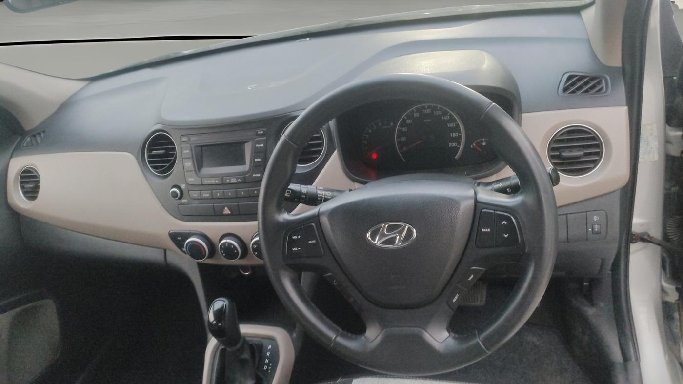 2016 Hyundai Grand i10 ASTA (O) AT 1.2 KAPPA VTVT, Petrol, Automatic, 55,073 km, Steering Wheel Close Up