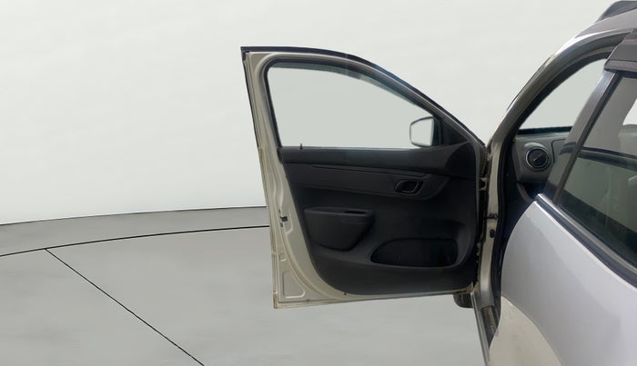 2016 Renault Kwid RXT 0.8, Petrol, Manual, 62,857 km, LHS Front Door